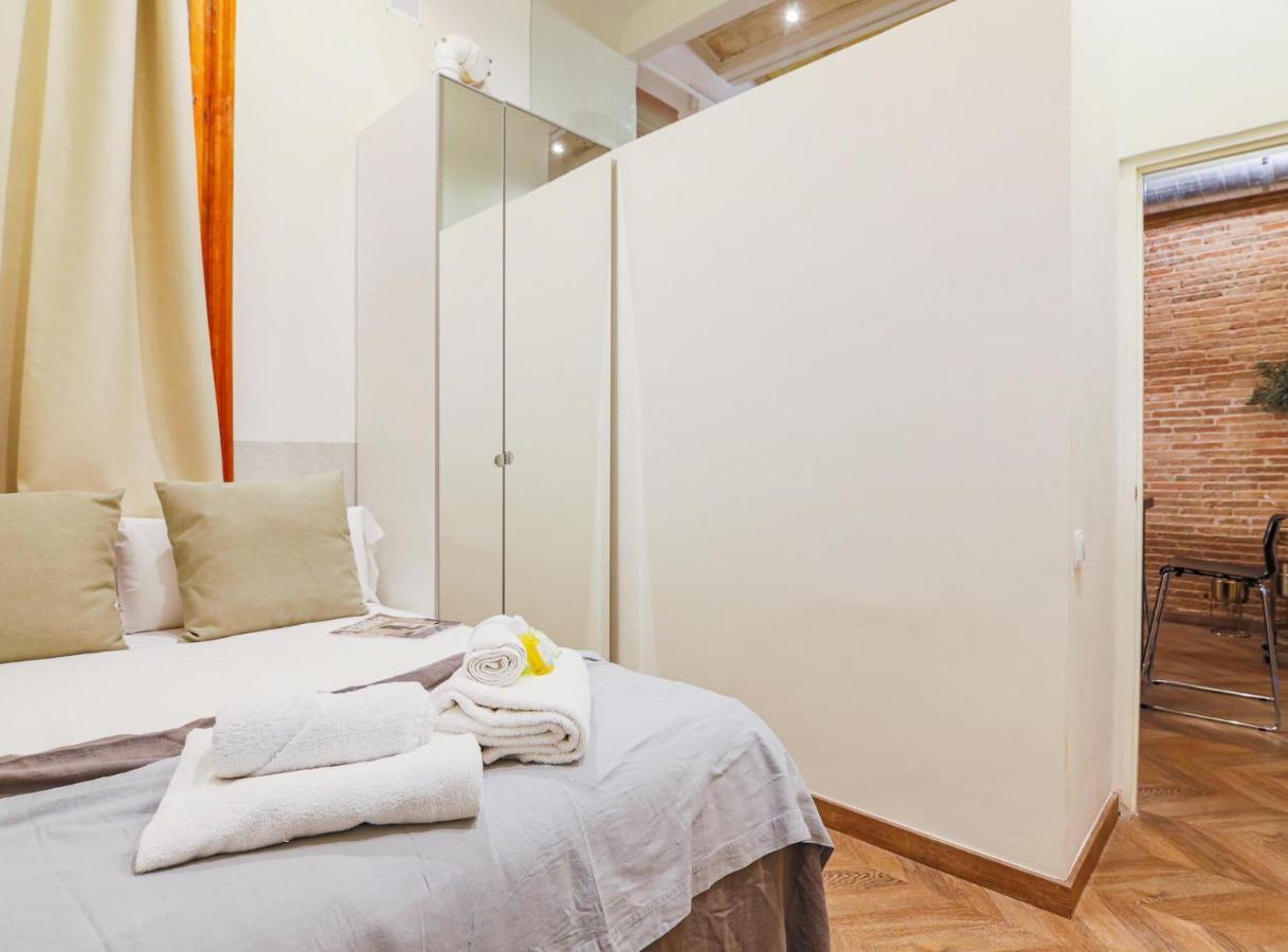 Avinyó- New Listing -Spacious Loft in the Gothic Quarter! Barcelona Exterior foto