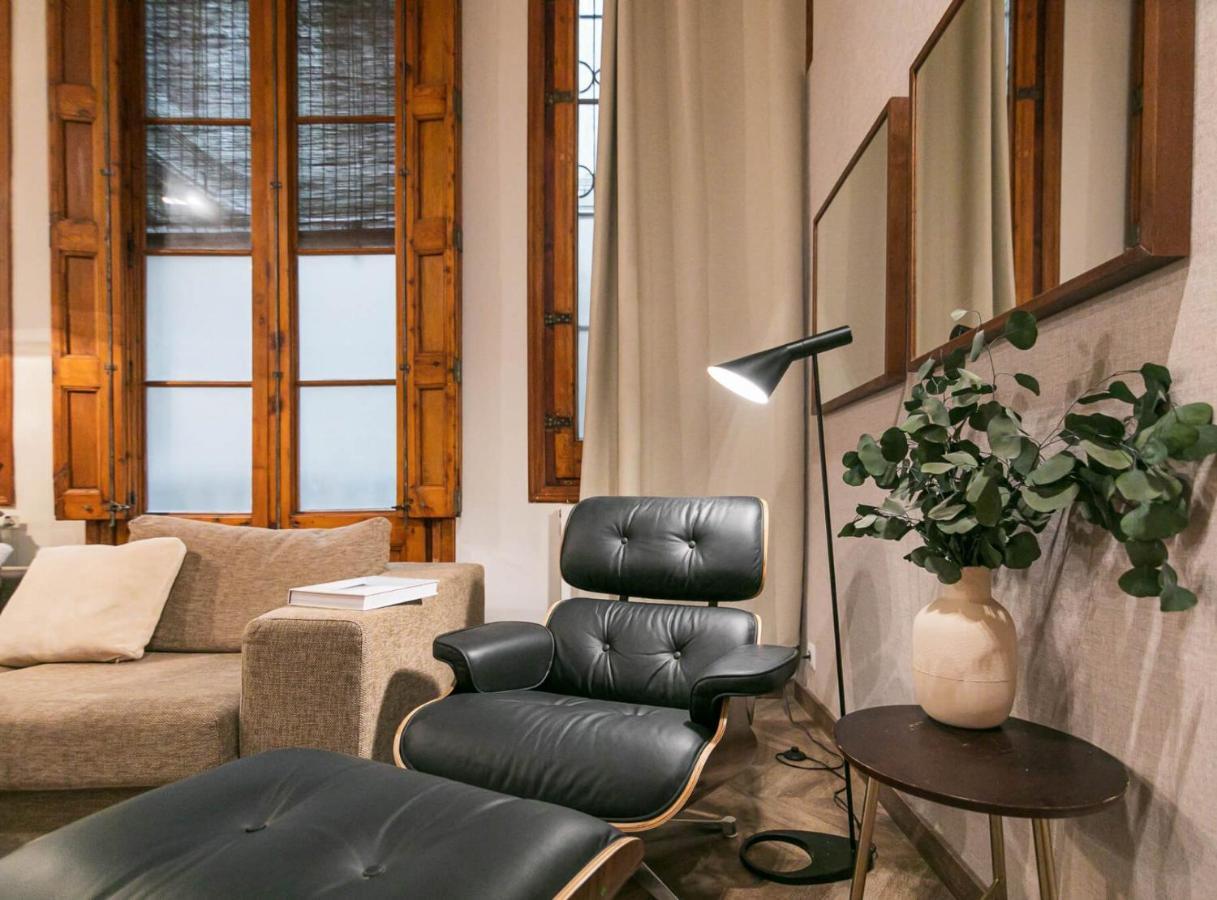 Avinyó- New Listing -Spacious Loft in the Gothic Quarter! Barcelona Exterior foto
